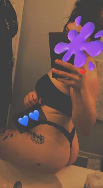 985-605-9247, 24  female escort, Lancaster