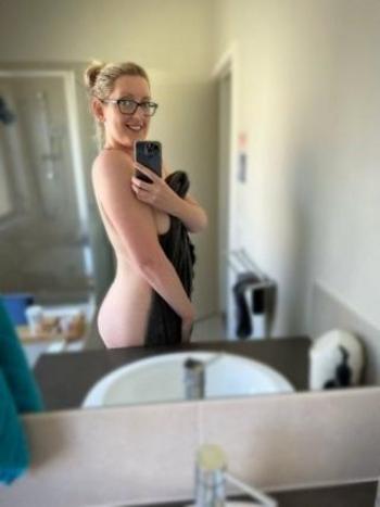 210-307-8959, 34  female escort, Lancaster