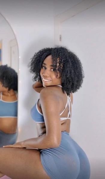 Sophie, 24  female escort, Lancaster