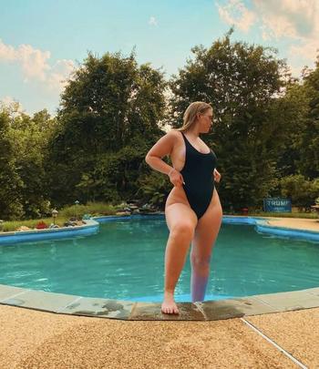 3049696959, female escort, Lancaster